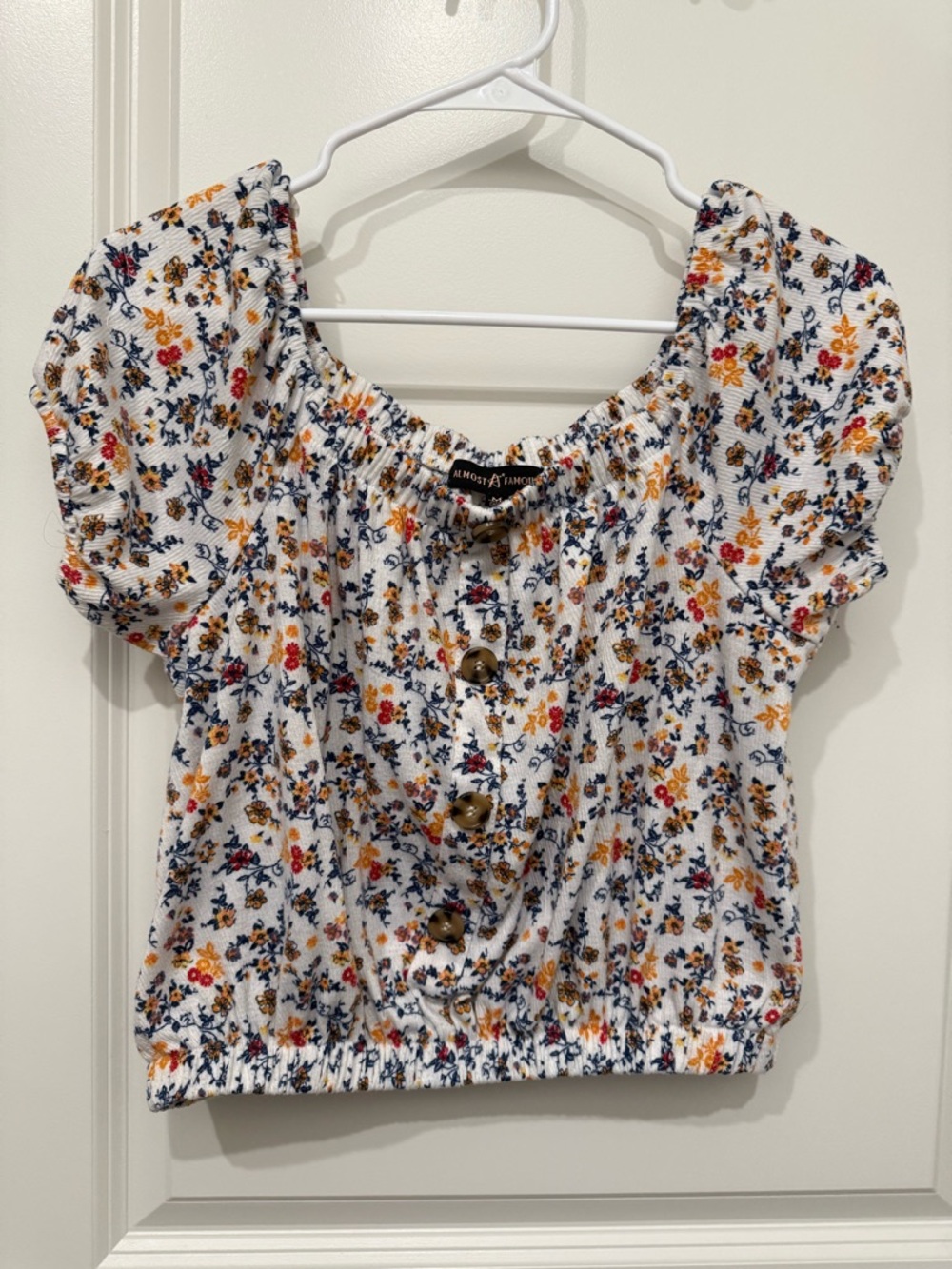 Almost Famous White Floral Button-Front Crop Top